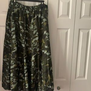 Chico, light summer,Flattering skirt!